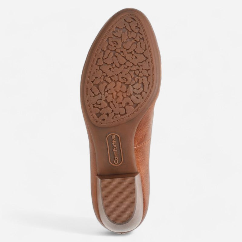 Amora Cork