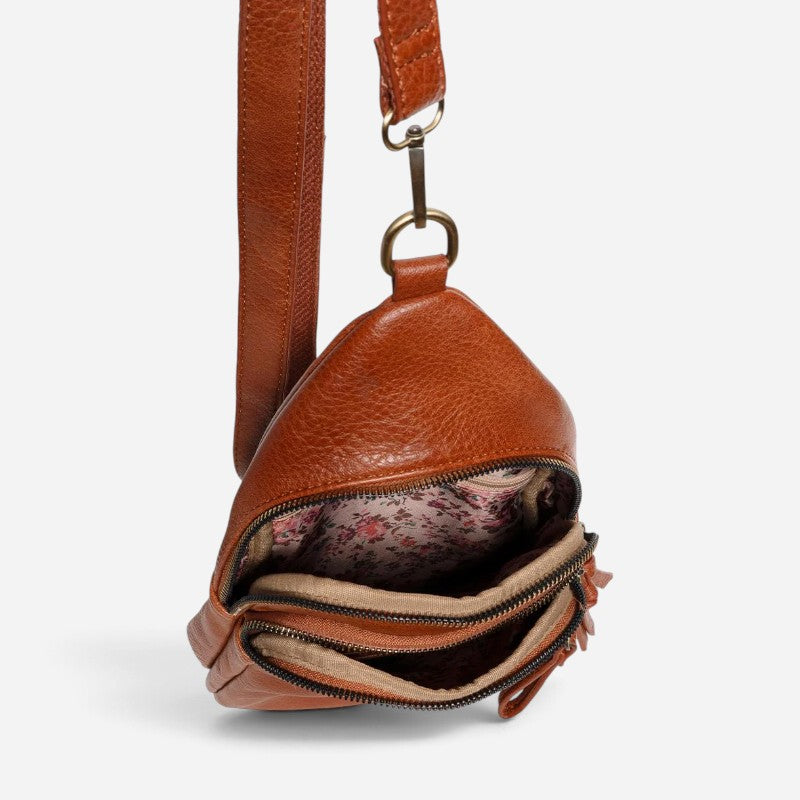 Jas Medium Sling/Crossbody Cognac