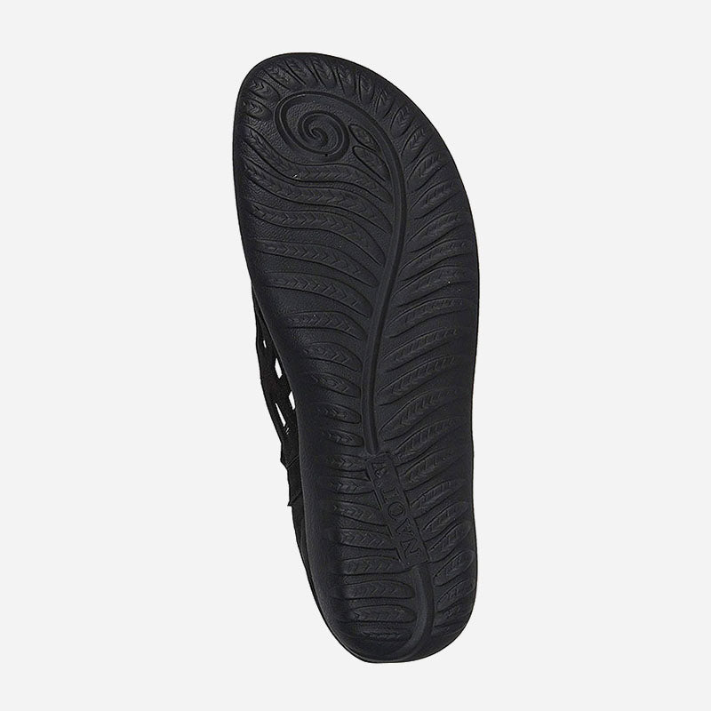 Agathis Black