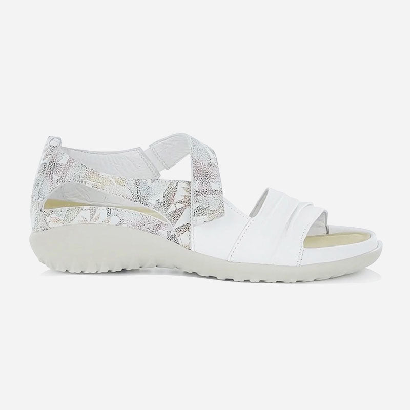 papaki white floral