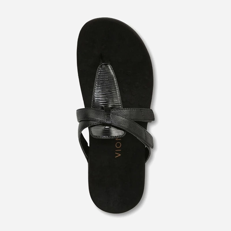 Karley Black Wavy Syn Leather