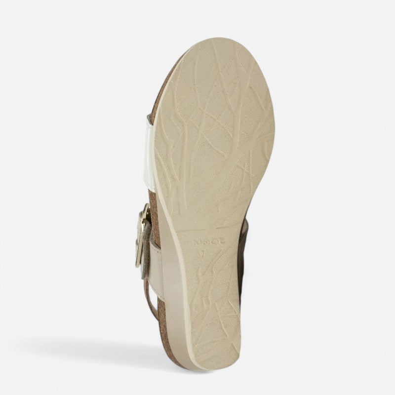 Dynasty Patent/Ivory/Latte