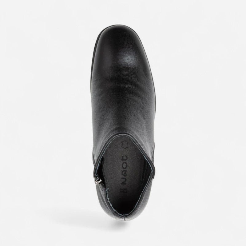 heir black water resistant