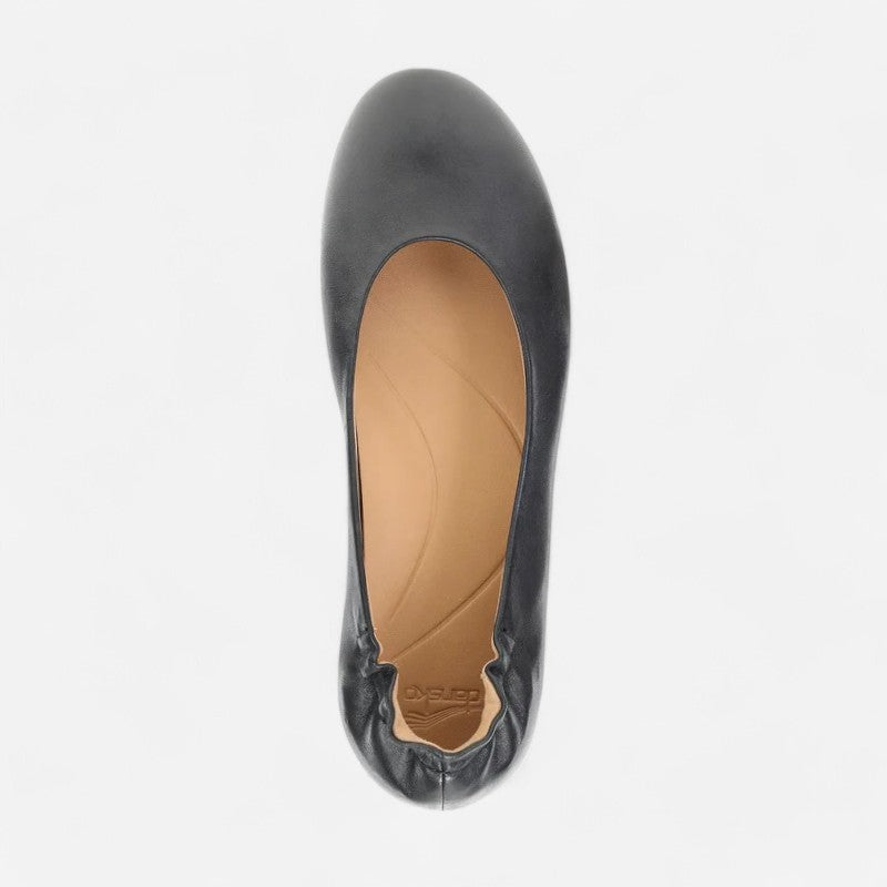Mollie Black Nappa